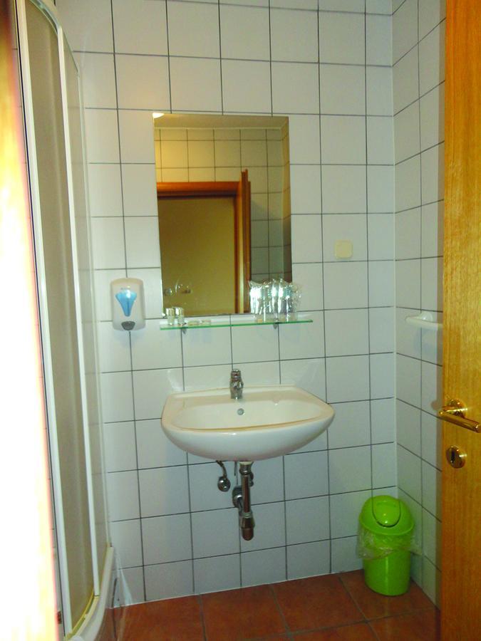 Prenociste "Magnus" Bed & Breakfast สลาวอนสกีบรอด ภายนอก รูปภาพ
